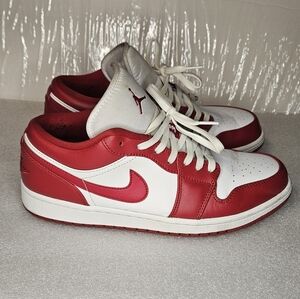 Air Jordan 1 Low Shoes